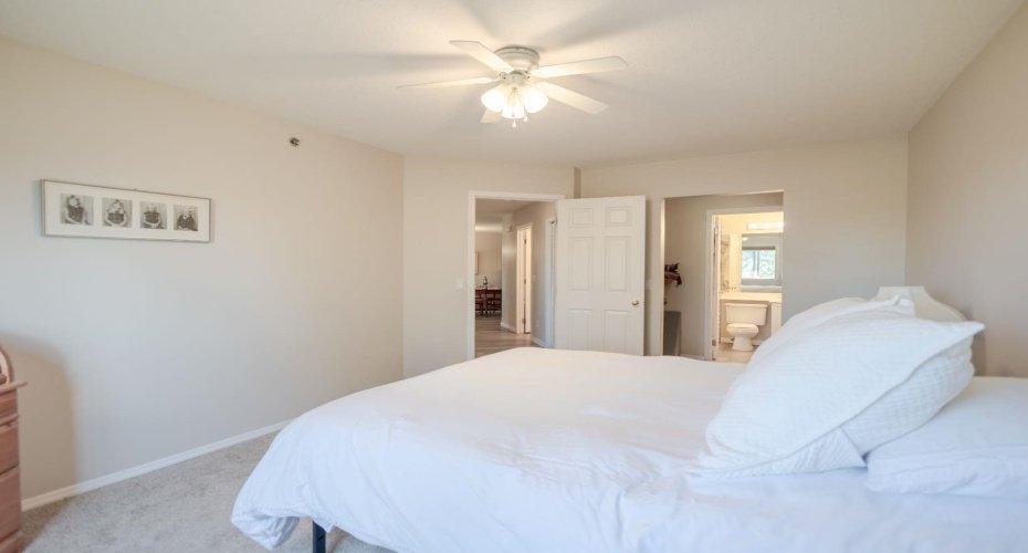 11 Chaparral Ridge Drive, Calgary, Alberta T2X 3P7, 2 Bedroom Bedrooms, 0 ,2 BathroomBathrooms,Residential,For Sale,Chaparral Ridge,0,A2326262