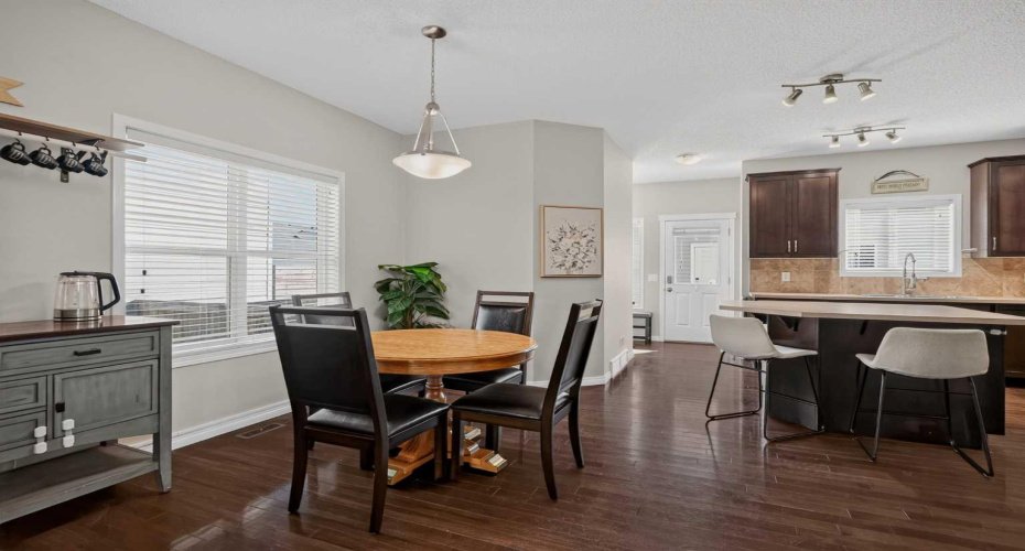 325 CIMARRON VISTA Way, Okotoks, Alberta T1S 0J6, 4 Bedroom Bedrooms, 0 ,4 BathroomBathrooms,Residential,For Sale,CIMARRON VISTA,0,A2326306