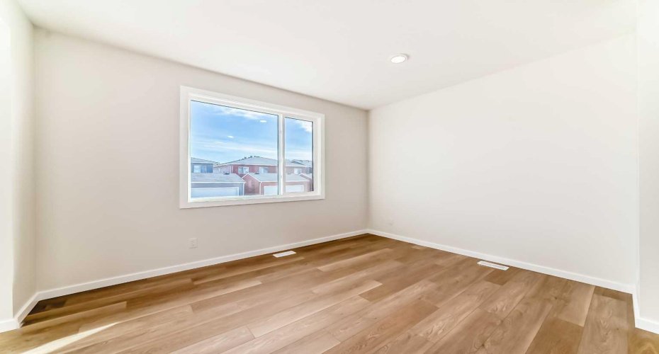 PLEASE NOTE: Photos are of a DIFFERENT Spec Home of the same model – fit and finish may differ. Interior selections and floorplans shown in photos.