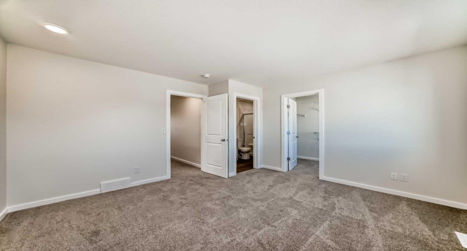 PLEASE NOTE: Photos are of a DIFFERENT Spec Home of the same model – fit and finish may differ. Interior selections and floorplans shown in photos.