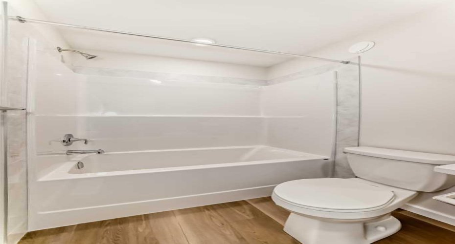 PLEASE NOTE: Photos are of a DIFFERENT Spec Home of the same model – fit and finish may differ. Interior selections and floorplans shown in photos.