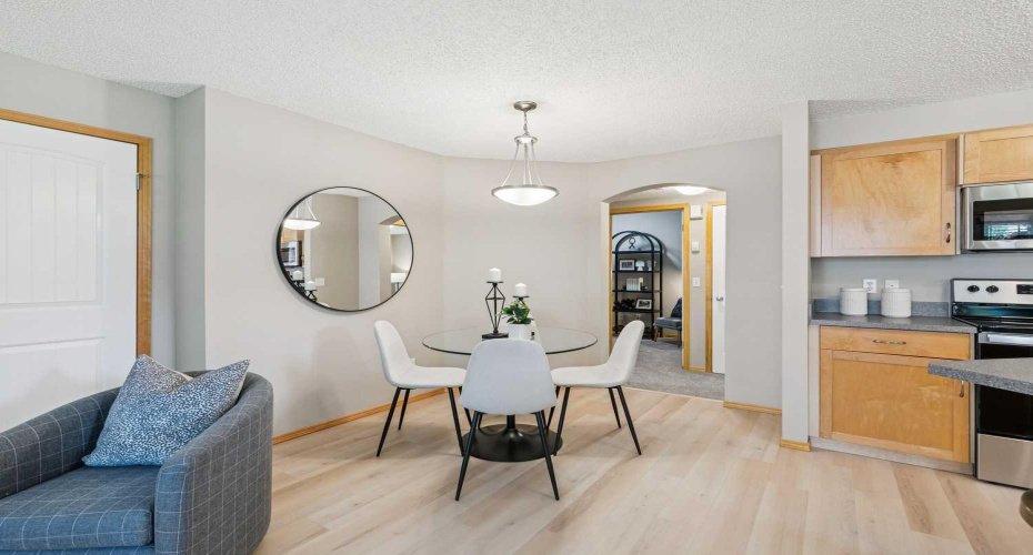 7 Everridge Square, Calgary, Alberta T2Y5J5, 1 Bedroom Bedrooms, 0 ,1 BathroomBathrooms,Residential,For Sale,Everridge,0,A2326364