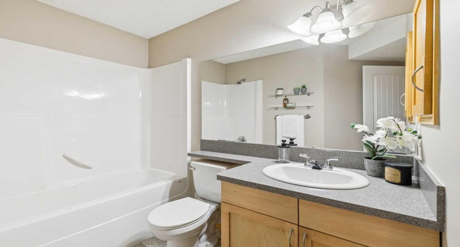 7 Everridge Square, Calgary, Alberta T2Y5J5, 1 Bedroom Bedrooms, 0 ,1 BathroomBathrooms,Residential,For Sale,Everridge,0,A2326364
