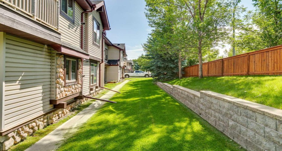 7 Everridge Square, Calgary, Alberta T2Y5J5, 1 Bedroom Bedrooms, 0 ,1 BathroomBathrooms,Residential,For Sale,Everridge,0,A2326364