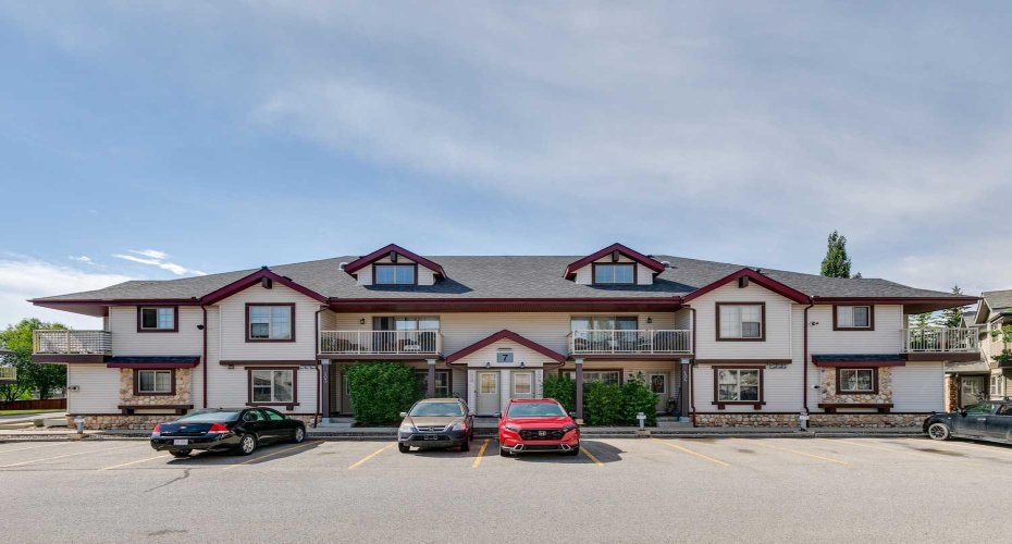 7 Everridge Square, Calgary, Alberta T2Y5J5, 1 Bedroom Bedrooms, 0 ,1 BathroomBathrooms,Residential,For Sale,Everridge,0,A2326364