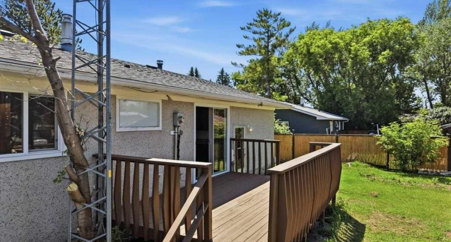 6 Onlsow Square, Red Deer, Alberta T4N 5C6, 4 Bedroom Bedrooms, 0 ,2 BathroomBathrooms,Residential,For Sale,Onlsow,0,A2326471