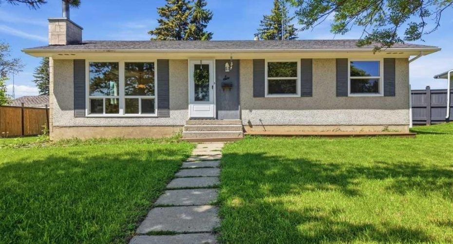 6 Onlsow Square, Red Deer, Alberta T4N 5C6, 4 Bedroom Bedrooms, 0 ,2 BathroomBathrooms,Residential,For Sale,Onlsow,0,A2326471