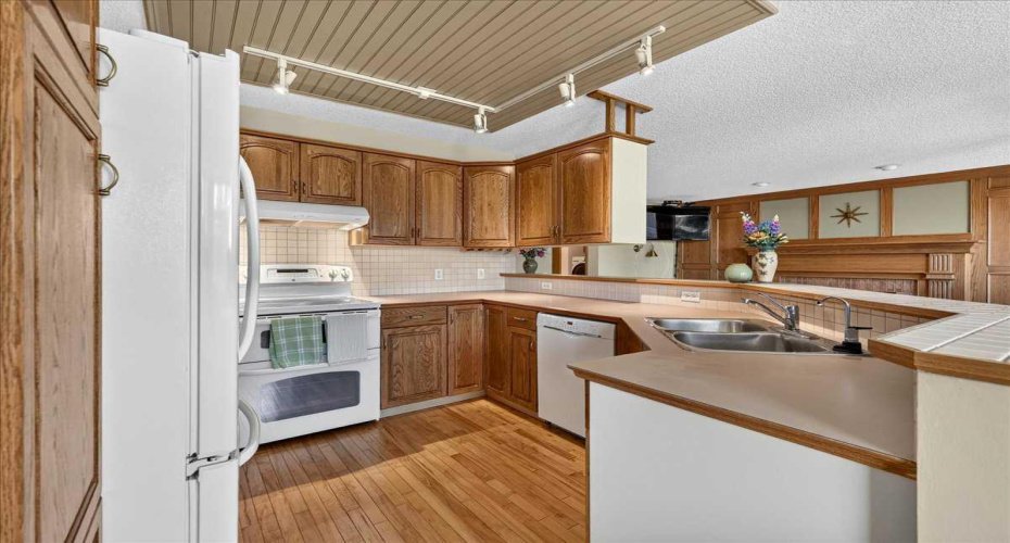 14 Hawkdale Gate, Calgary, Alberta T3G 2W6, 4 Bedroom Bedrooms, 0 ,4 BathroomBathrooms,Residential,For Sale,Hawkdale,0,A2326490