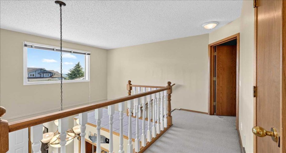 14 Hawkdale Gate, Calgary, Alberta T3G 2W6, 4 Bedroom Bedrooms, 0 ,4 BathroomBathrooms,Residential,For Sale,Hawkdale,0,A2326490