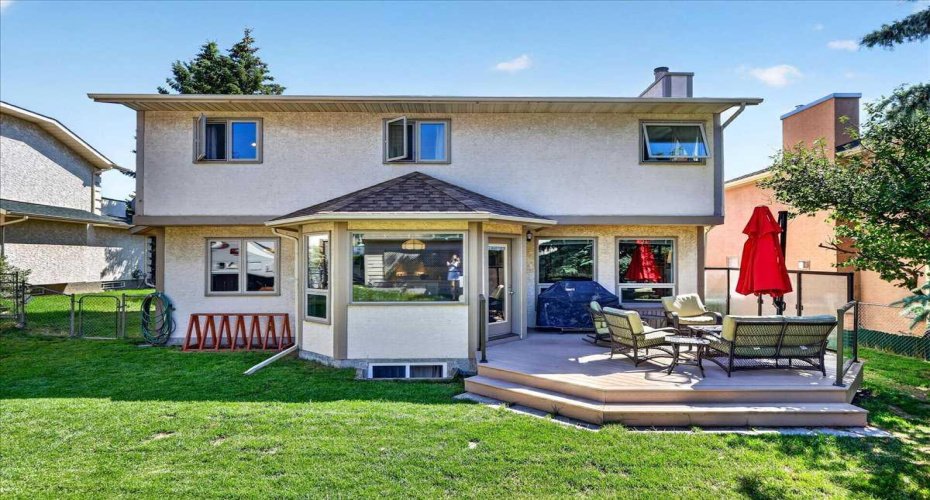 14 Hawkdale Gate, Calgary, Alberta T3G 2W6, 4 Bedroom Bedrooms, 0 ,4 BathroomBathrooms,Residential,For Sale,Hawkdale,0,A2326490