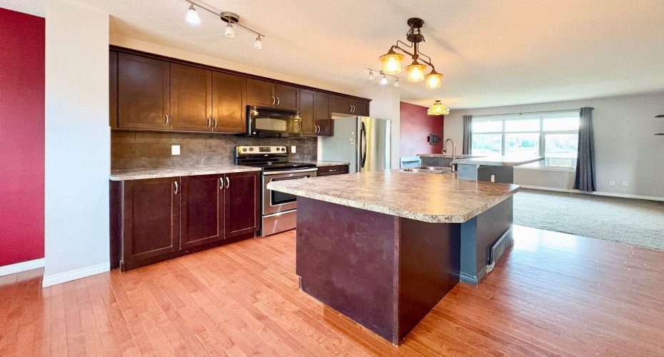 21 Walden Square, Calgary, Alberta T2X 0M9, 3 Bedroom Bedrooms, 0 ,3 BathroomBathrooms,Residential,For Sale,Walden,0,A2326500