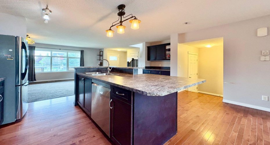 21 Walden Square, Calgary, Alberta T2X 0M9, 3 Bedroom Bedrooms, 0 ,3 BathroomBathrooms,Residential,For Sale,Walden,0,A2326500