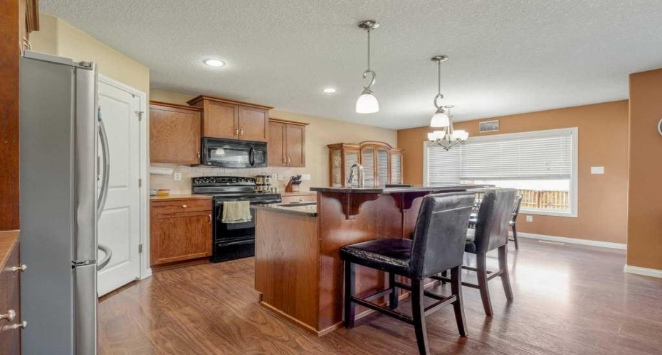 17 Coalbanks Link, Lethbridge, Alberta T1J 4H6, 4 Bedroom Bedrooms, 0 ,4 BathroomBathrooms,Residential,For Sale,Coalbanks,0,A2326571