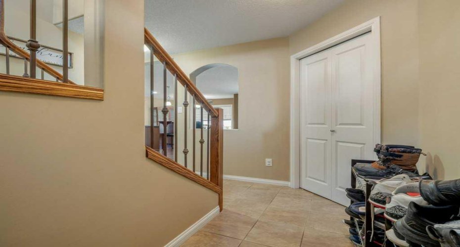 17 Coalbanks Link, Lethbridge, Alberta T1J 4H6, 4 Bedroom Bedrooms, 0 ,4 BathroomBathrooms,Residential,For Sale,Coalbanks,0,A2326571
