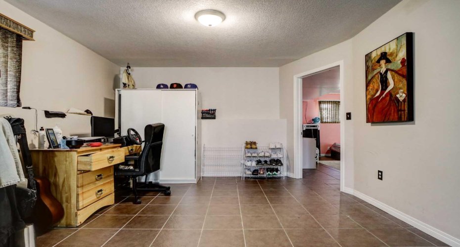 106 Peigan Court, Lethbridge, Alberta T1K 7N8, 3 Bedroom Bedrooms, 0 ,2 BathroomBathrooms,Residential,For Sale,Peigan,0,A2327287