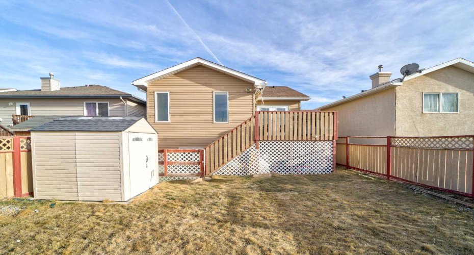 106 Peigan Court, Lethbridge, Alberta T1K 7N8, 3 Bedroom Bedrooms, 0 ,2 BathroomBathrooms,Residential,For Sale,Peigan,0,A2327287