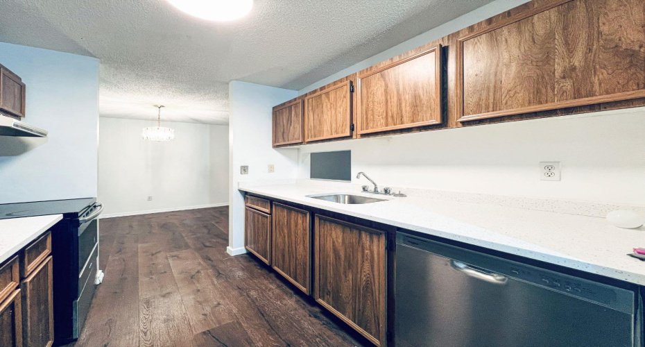 550 Westwood Drive, Calgary, Alberta T3E 3V6, 2 Bedroom Bedrooms, 0 ,1 BathroomBathrooms,Residential,For Sale,Westwood,0,A2327319