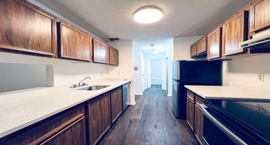 550 Westwood Drive, Calgary, Alberta T3E 3V6, 2 Bedroom Bedrooms, 0 ,1 BathroomBathrooms,Residential,For Sale,Westwood,0,A2327319