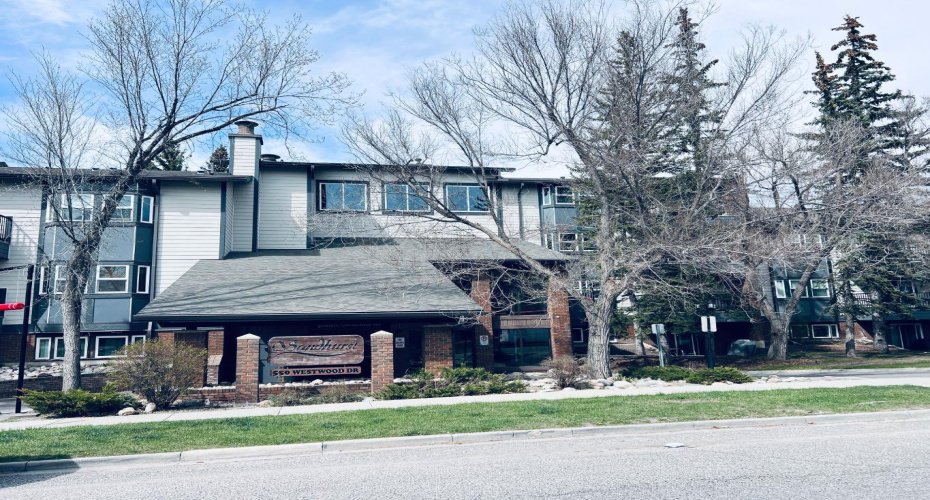 550 Westwood Drive, Calgary, Alberta T3E 3V6, 2 Bedroom Bedrooms, 0 ,1 BathroomBathrooms,Residential,For Sale,Westwood,0,A2327319
