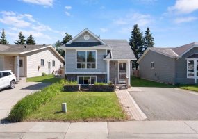 27 Elk Hill, Airdrie, Alberta T4B 1Z1, 4 Bedrooms Bedrooms, ,2 BathroomsBathrooms,Residential,For Sale,Elk,A2327378 27 Elk Hill, Airdrie, Alberta T4B 1Z1, 4 Bedrooms Bedrooms, ,2 BathroomsBathrooms,Residential,For Sale,Elk,A2327378