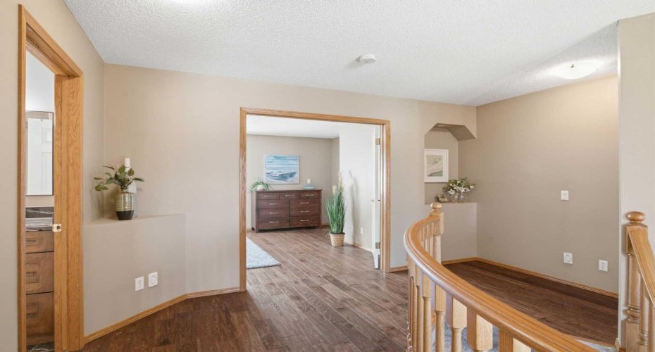 12 Edgeridge Green, Calgary, Alberta T3A 6A9, 5 Bedroom Bedrooms, 0 ,4 BathroomBathrooms,Residential,For Sale,Edgeridge,0,A2327402