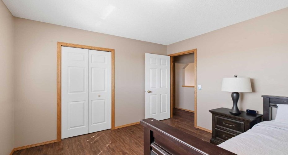 12 Edgeridge Green, Calgary, Alberta T3A 6A9, 5 Bedroom Bedrooms, 0 ,4 BathroomBathrooms,Residential,For Sale,Edgeridge,0,A2327402