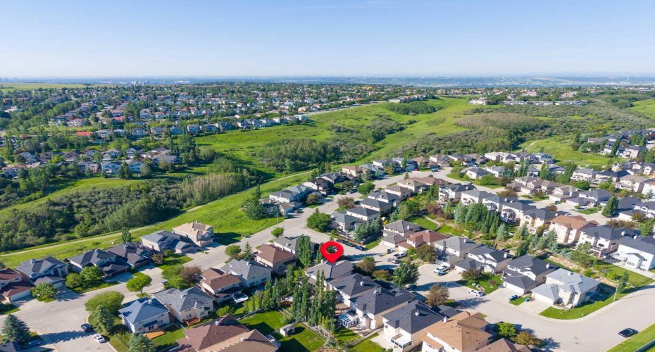 12 Edgeridge Green, Calgary, Alberta T3A 6A9, 5 Bedroom Bedrooms, 0 ,4 BathroomBathrooms,Residential,For Sale,Edgeridge,0,A2327402