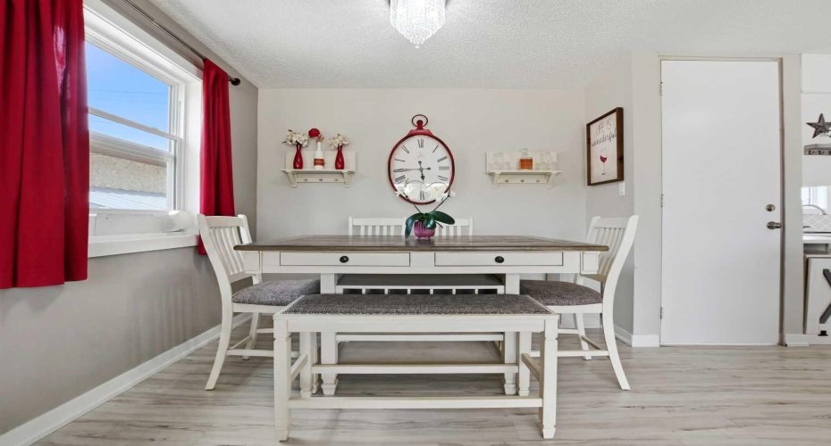 5745 35 Street, Red Deer, Alberta T4N 0S5, 4 Bedroom Bedrooms, 0 ,2 BathroomBathrooms,Residential,For Sale,35,0,A2327413