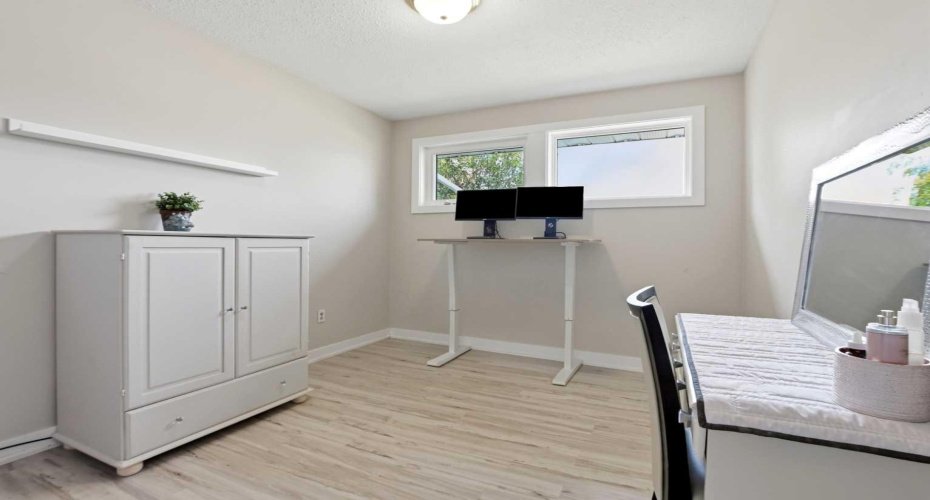 5745 35 Street, Red Deer, Alberta T4N 0S5, 4 Bedroom Bedrooms, 0 ,2 BathroomBathrooms,Residential,For Sale,35,0,A2327413