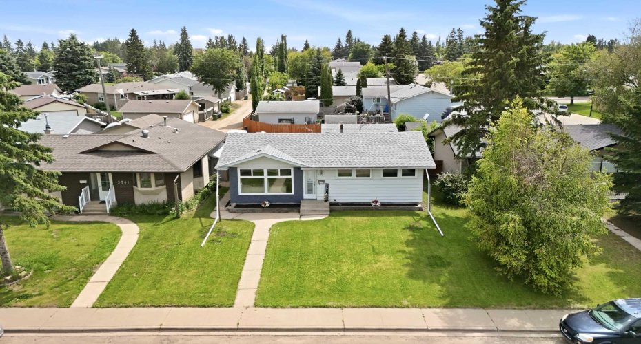 5745 35 Street, Red Deer, Alberta T4N 0S5, 4 Bedroom Bedrooms, 0 ,2 BathroomBathrooms,Residential,For Sale,35,0,A2327413
