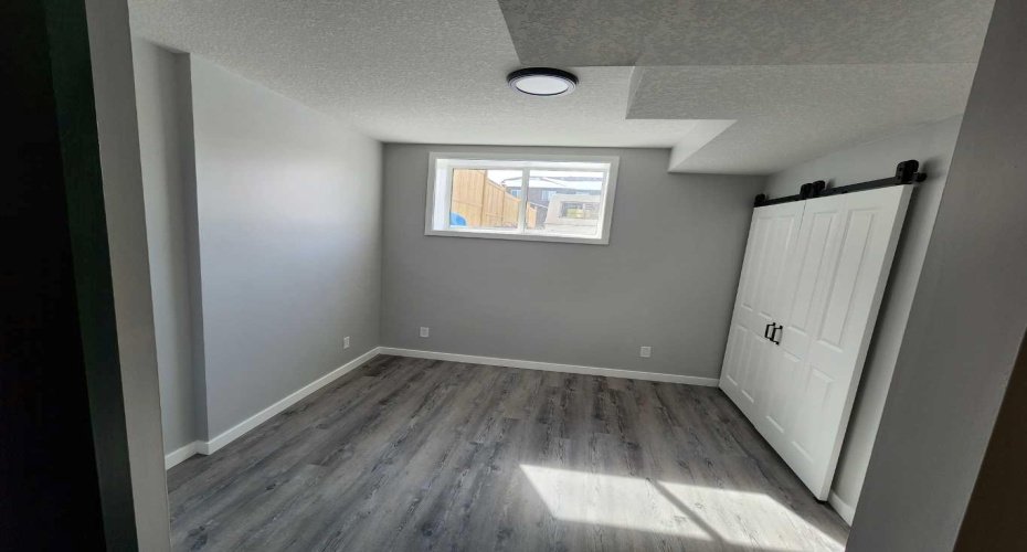 96 Wolf Gate, Okotoks, Alberta T1S 5T9, 4 Bedrooms Bedrooms, ,4 BathroomsBathrooms,Residential,For Sale,Wolf,A2327414