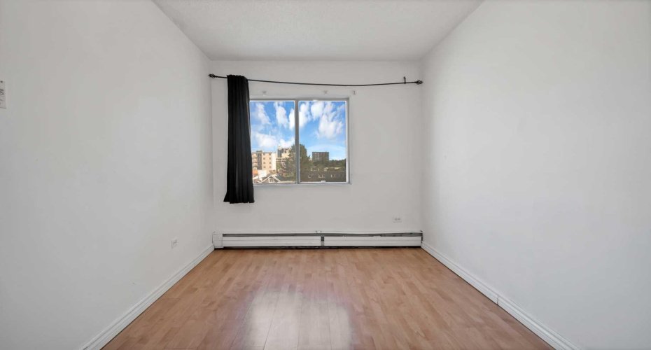 519 17 Avenue, Calgary, Alberta T2S 0A9, 2 Bedroom Bedrooms, 0 ,1 BathroomBathrooms,Residential,For Sale,17,0,A2327433