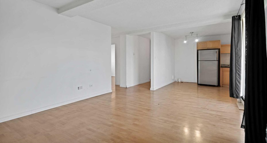 519 17 Avenue, Calgary, Alberta T2S 0A9, 2 Bedroom Bedrooms, 0 ,1 BathroomBathrooms,Residential,For Sale,17,0,A2327433
