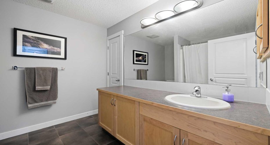 211 Aspen Stone Boulevard, Calgary, Alberta T3H0K1, 2 Bedroom Bedrooms, 0 ,3 BathroomBathrooms,Residential,For Sale,Aspen Stone,0,A2327443