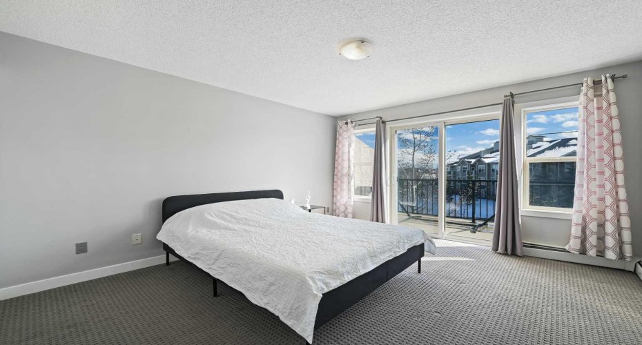 211 Aspen Stone Boulevard, Calgary, Alberta T3H0K1, 2 Bedroom Bedrooms, 0 ,3 BathroomBathrooms,Residential,For Sale,Aspen Stone,0,A2327443