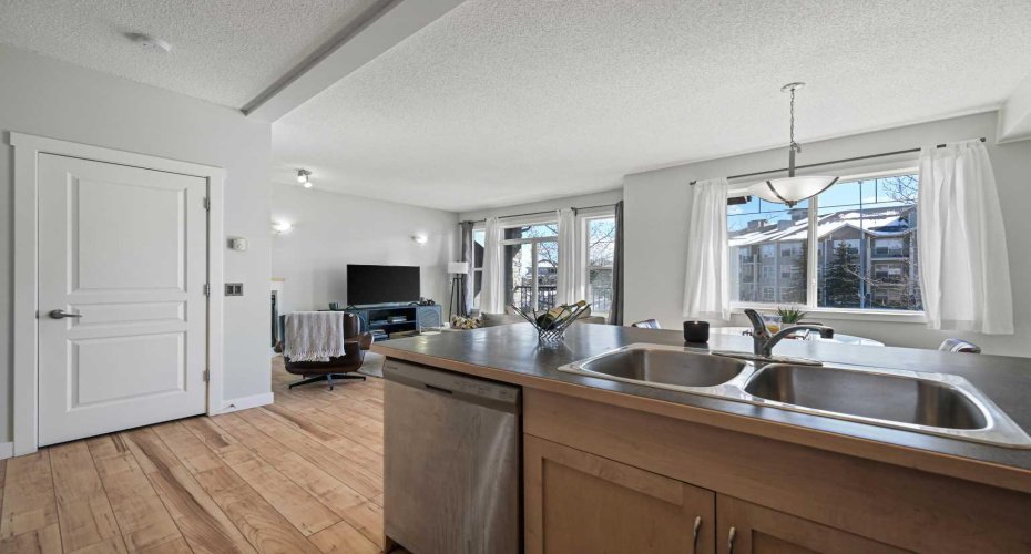 211 Aspen Stone Boulevard, Calgary, Alberta T3H0K1, 2 Bedroom Bedrooms, 0 ,3 BathroomBathrooms,Residential,For Sale,Aspen Stone,0,A2327443