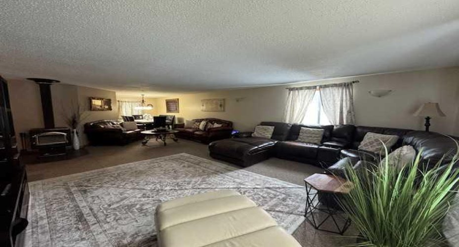 17414 Highway 748 N, Rural Yellowhead County, Alberta T7E 3N7, 5 Bedroom Bedrooms, 0 ,3 BathroomBathrooms,Residential,For Sale,Highway 748 N,0,A2327452
