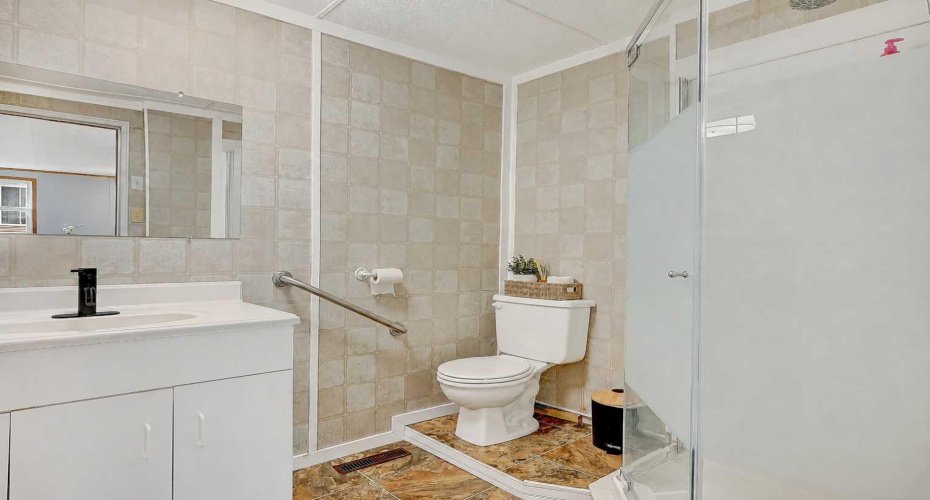 914 6 Avenue, Beaverlodge, Alberta T0H 0C0, 2 Bedroom Bedrooms, 0 ,1 BathroomBathrooms,Residential,For Sale,6,0,A2327472