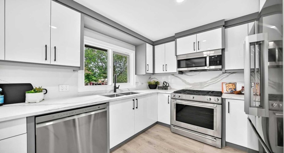 3824 Brooklyn Crescent, Calgary, Alberta T2L 1H2, 5 Bedroom Bedrooms, 0 ,3 BathroomBathrooms,Residential,For Sale,Brooklyn,0,A2327487
