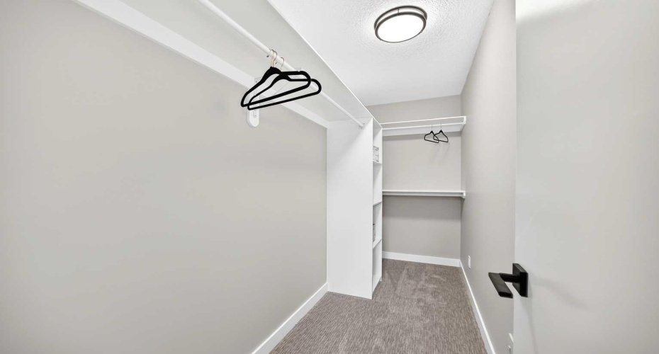 walk in closet