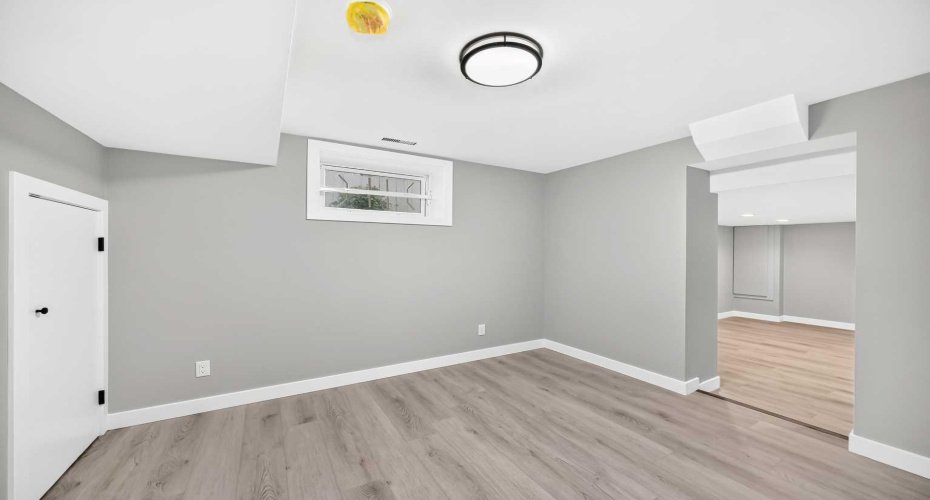 3824 Brooklyn Crescent, Calgary, Alberta T2L 1H2, 5 Bedroom Bedrooms, 0 ,3 BathroomBathrooms,Residential,For Sale,Brooklyn,0,A2327487