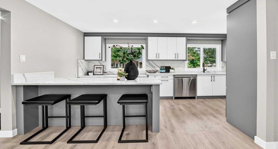 Kitchen eat upisland