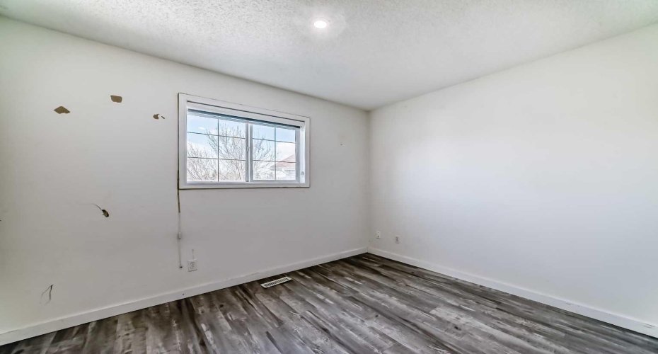 125 Coral Springs Bay, Calgary, Alberta T3J 3P4, 5 Bedroom Bedrooms, 0 ,3 BathroomBathrooms,Residential,For Sale,Coral Springs,0,A2327501