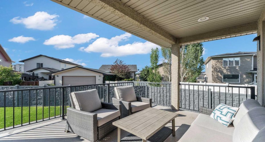 42 Somerset Link, Medicine Hat, Alberta T1B0B8, 3 Bedroom Bedrooms, 0 ,4 BathroomBathrooms,Residential,For Sale,Somerset,0,A2327508