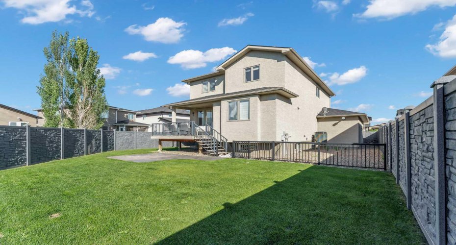 42 Somerset Link, Medicine Hat, Alberta T1B0B8, 3 Bedroom Bedrooms, 0 ,4 BathroomBathrooms,Residential,For Sale,Somerset,0,A2327508