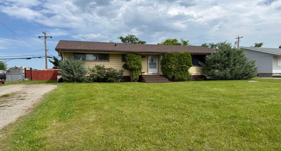 107 Fraser Street, Hinton, Alberta T7V 1B7, 5 Bedroom Bedrooms, 0 ,2 BathroomBathrooms,Residential,For Sale,Fraser,0,A2327590