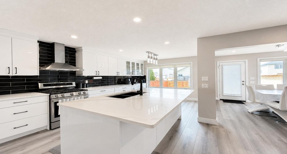Main Floor Kitchen