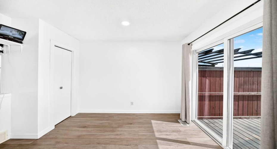 294 Elgin View, Calgary, Alberta T2Z 4N6, 2 Bedroom Bedrooms, 0 ,3 BathroomBathrooms,Residential,For Sale,Elgin,0,A2327593