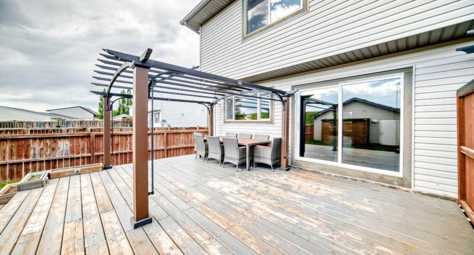 294 Elgin View, Calgary, Alberta T2Z 4N6, 2 Bedroom Bedrooms, 0 ,3 BathroomBathrooms,Residential,For Sale,Elgin,0,A2327593