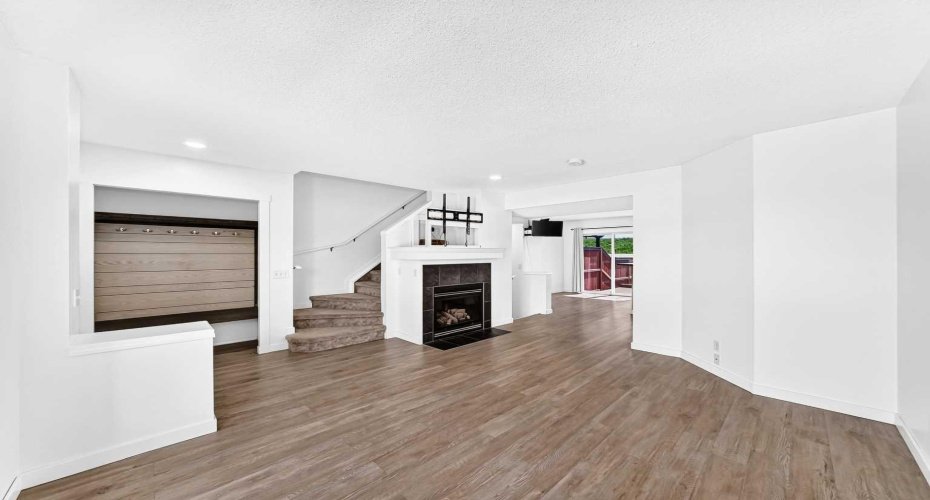 294 Elgin View, Calgary, Alberta T2Z 4N6, 2 Bedroom Bedrooms, 0 ,3 BathroomBathrooms,Residential,For Sale,Elgin,0,A2327593